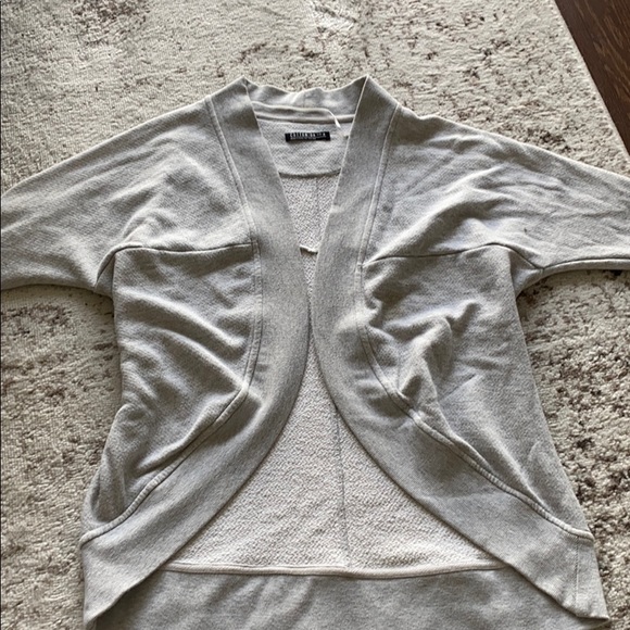 🎉HOST PICK❤️Cardigan sweater - Picture 1 of 6